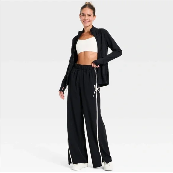 High-Rise Bow Track Pants - Picture 3 of 5